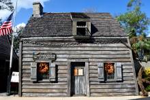 oldest-wooden-schoolhouse-2838293-1920