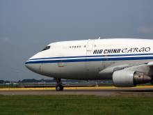 air-china-boeing-747-884426-960-720