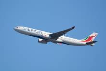 ul-srilankan-airlines-airbus-a330-300-4r-alm-nrt-23975360469-