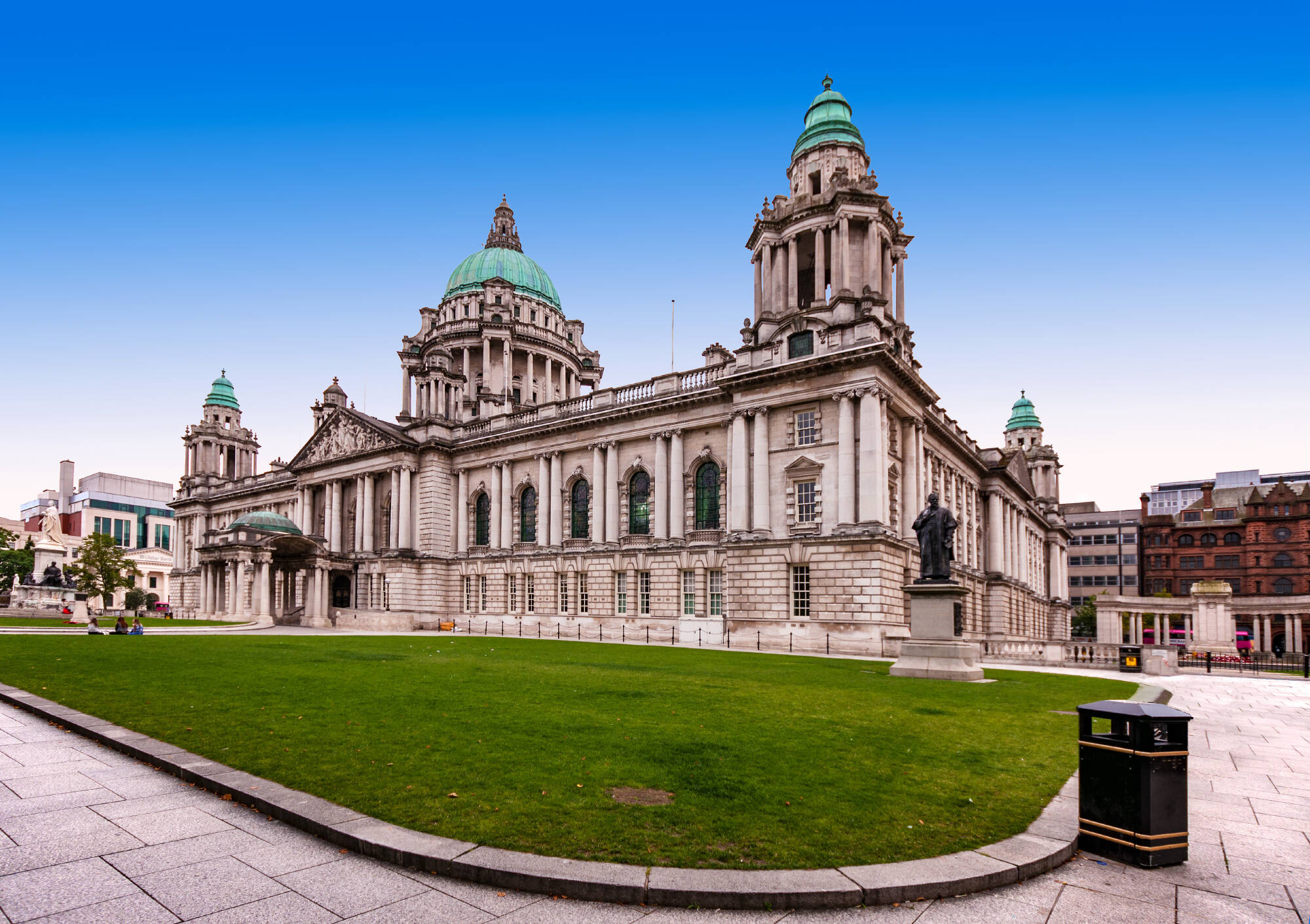 Belfast Reisen und Billigflug - Irland - Hotels und Flug nach Belfast