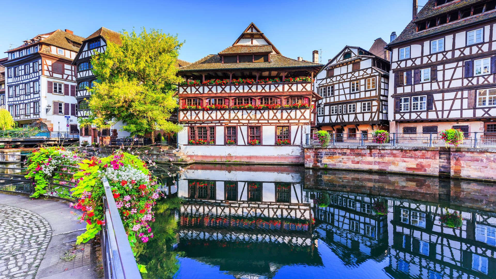 Strasbourg Reisen und Billigflug – Frankreich – Hotels und Flug nach Strasbourg