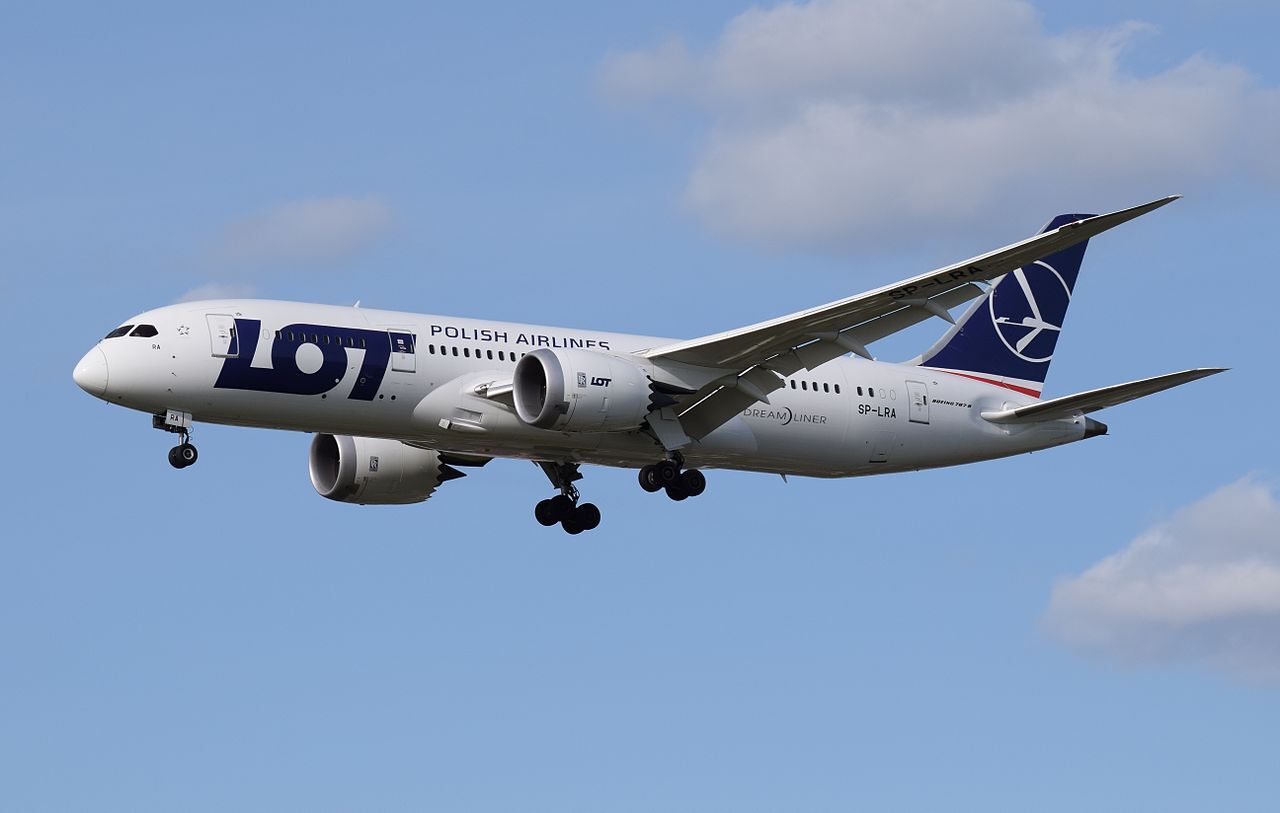 Günstige Flüge ✈️ LOT-Polish Airlines (LO)