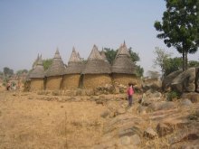 kamerun_sypische_wohnhaeuser_im_norden